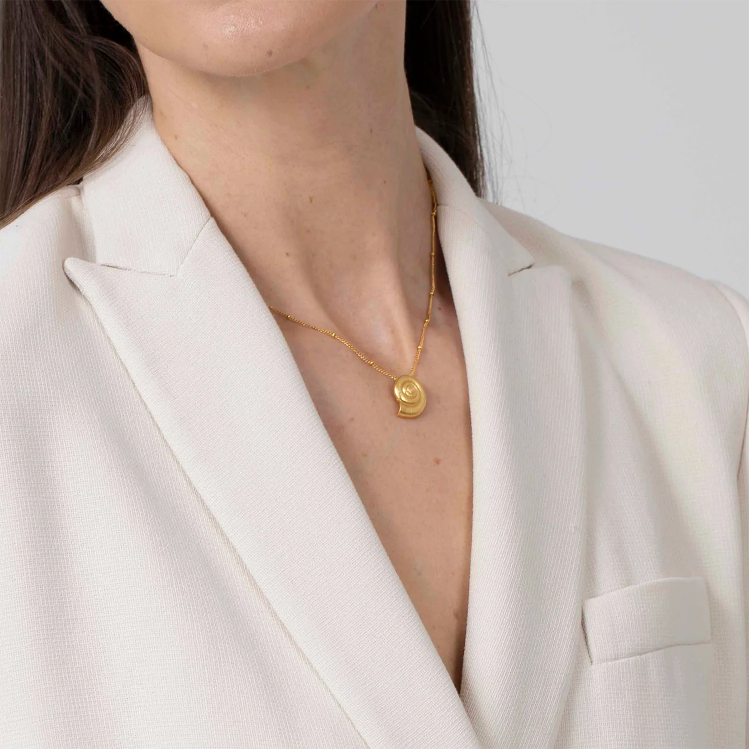 Golden Refugio Snail Chain Necklace