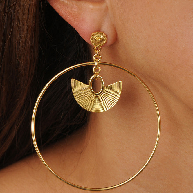 Sinu Smooth Filigree Nose Ornament Hoop Earrings