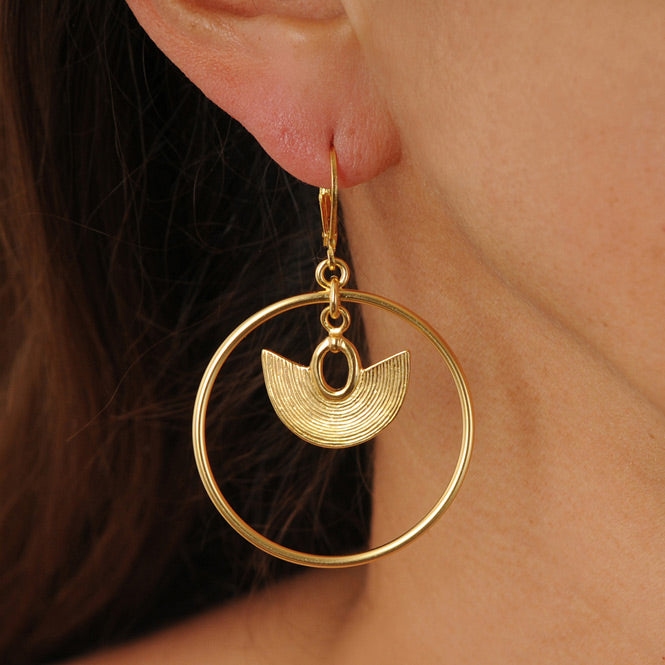 Sinu Smooth Filigree Nose Ornament Hoop Earrings