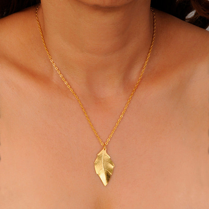 Chain Necklace with Eden Leaf Pendant