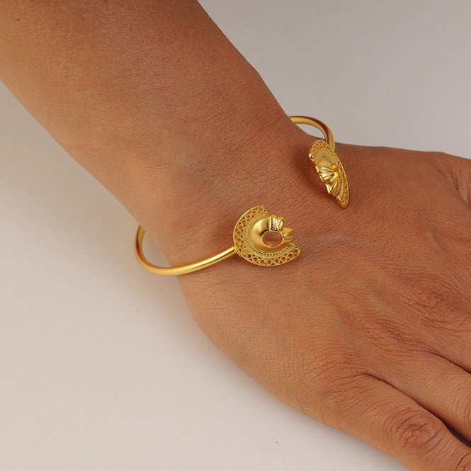 Tairona Semilunar Nose Ornament Hoop Bracelet