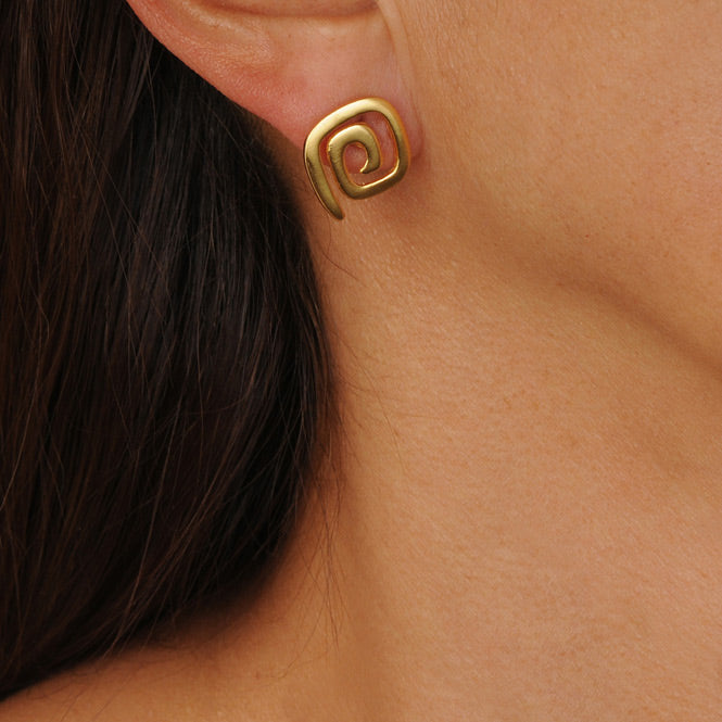 Calima Decoration Stud Earrings